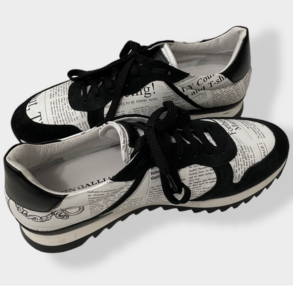 JOHN GALLIANO
Gazette Leather Runners
